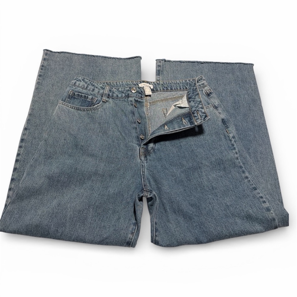 Forever 21 Raw Hem Distressed Wide Leg Women's Size 31 29 Button UP Denim Jeans